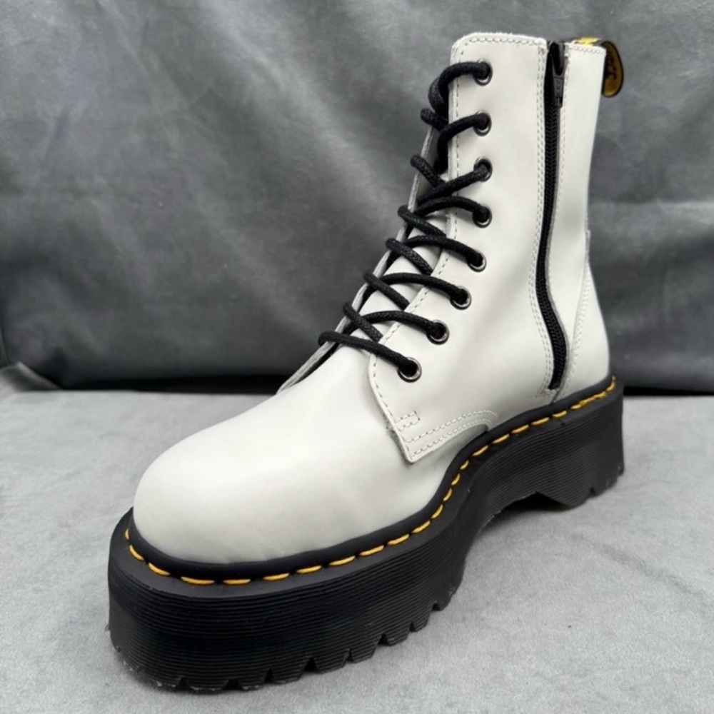 Dr. Martens Jadon Platform Boots Women’s US 8 White Smooth Leather Side Zip - Picture 4 of 11
